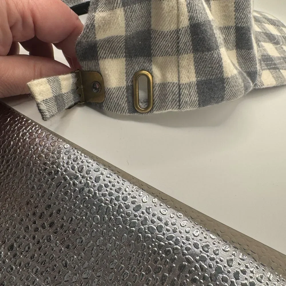 Gray and Cream Checkered Cap great for fall time - Picture 4 of 6